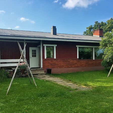 Surkeenjarvi Countryside B&B Moksinkylä Exterior foto